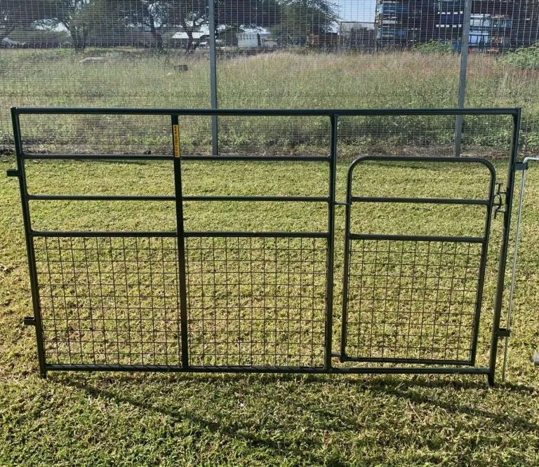 Load image into Gallery viewer, Goat Hurdles with Mesh

