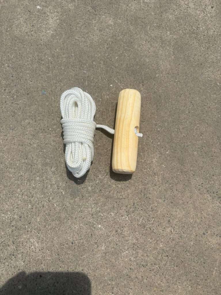 Load image into Gallery viewer, Handle and Rope for TSK4 Sheep Drop Gate
