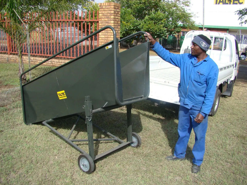 Load image into Gallery viewer, Sheep Mini Loading Ramp (2m)
