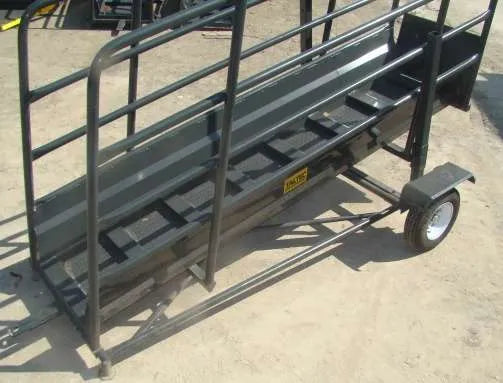 Load image into Gallery viewer, TLR3 Cattle Loading Ramp (Tractor Speed)
